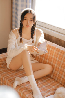 囚禁少女电影免费播放